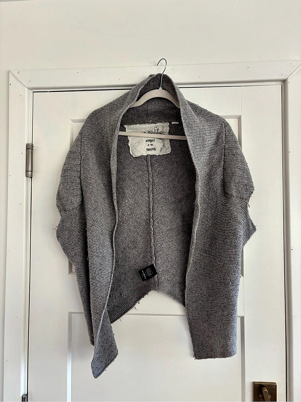 Anthropologie angel of the north Gray Knit Draped Shrug